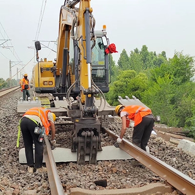 鐵路換枕機(jī)